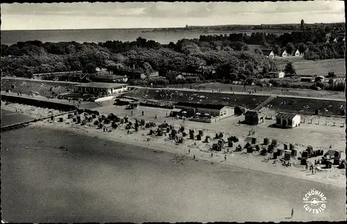 Ak Nordseebad Cuxhaven, Luftaufnahme, Strand, Strandkörbe
