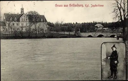 Ak Grillenburg Tharandt im Erzgebirge, Blick übers Wasser zum Königlichen Jagdschloss, Brücke