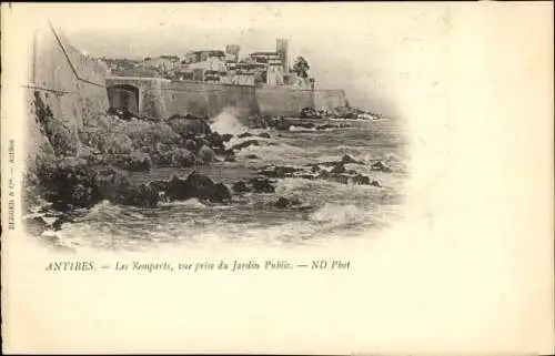 Ak Antibes Alpes Maritimes, Les Remparts, vue prise du Jardin Public