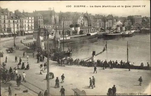 Ak Dieppe Seine Maritime, la Gare Maritime et le Quai Henri IV