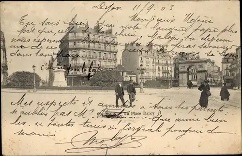 Ak Dijon Côte d'Or, Place Darcy, Passanten