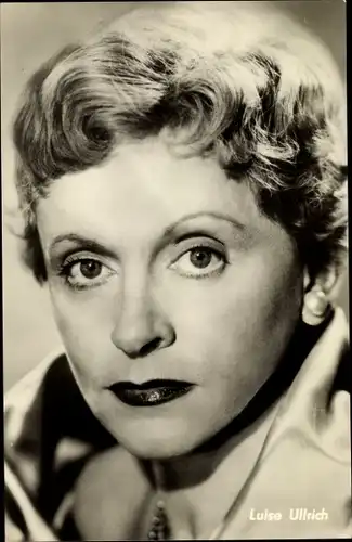 Ak Schauspielerin Luise Ullrich, Vergiss die Liebe nicht, Portrait