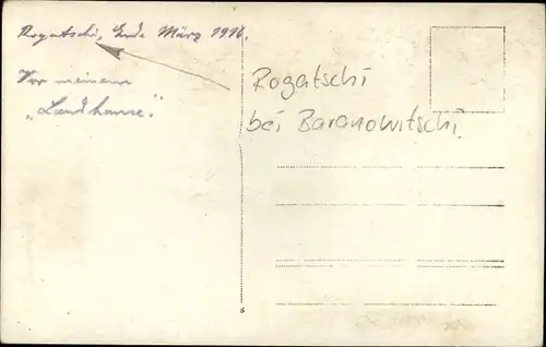 Foto Ak Rogatschi bei Baranawitschy Baranowitschi Weißrussland, deutsche Soldaten, Holzhaus, 1916