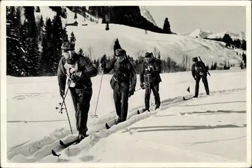Sammelbild Olympia 1936, Schwedische Patrouille, Skifahrer