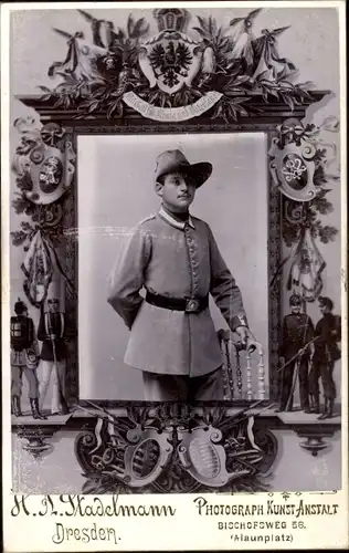 Passepartout Kabinett Foto Soldat der Kolonialtruppen in Uniform, Portrait