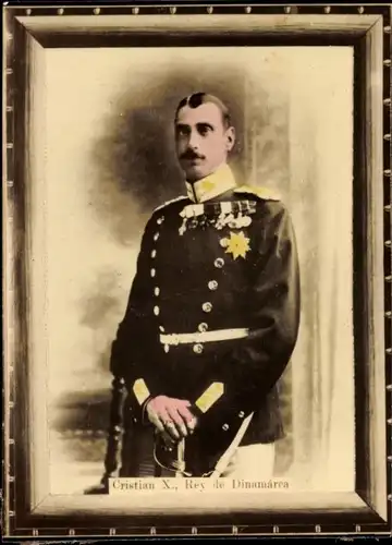 Foto Dänemark, König Cristian X, Portrait in Uniform, Orden