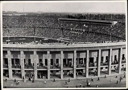 Sammelbild Olympia 1936, Blick von der Westseite in das Olympiastadion