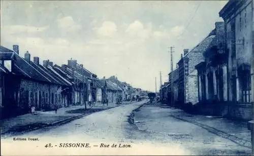 Ak Sissonne Aisne, Rue de Laon