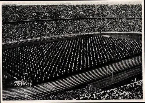 Sammelbild Olympia 1936, Gymnastikvorführungen der schwedischen Turner im Olympiastadion