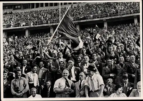 Sammelbild Olympia 1936, Italienische Ecke im Olympiastadion