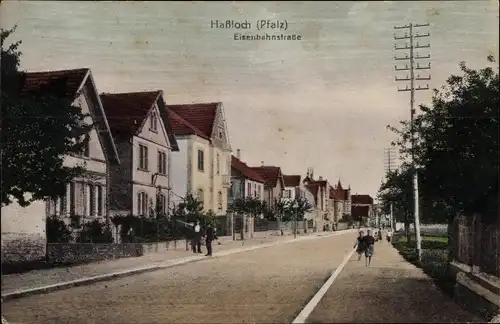 Ak Haßloch in der Pfalz, Wohnhäuser in der Eisenbahnstraße