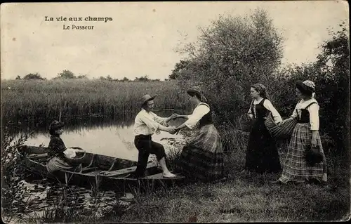 Ak La vie aux Champs, Le Passeur, Ruderboot