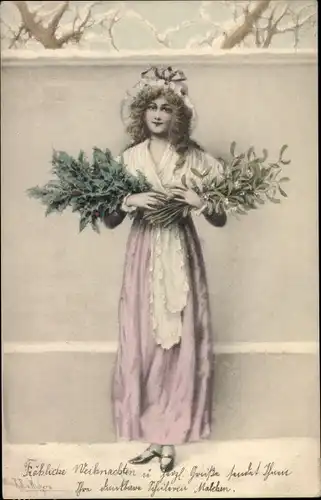 Ak Glückwunsch Weihnachten, Frau mit Misteln und Stechpalmenzweigen