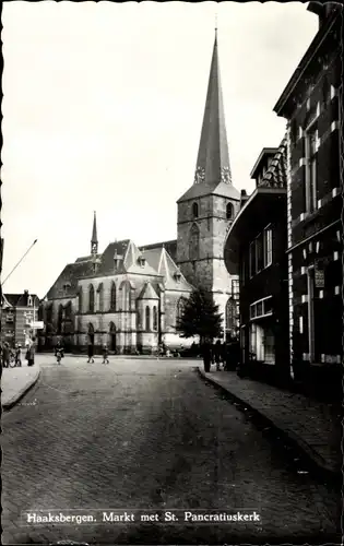 Ak Haaksbergen Overijssel, Markt met St. Pancratiuskerk