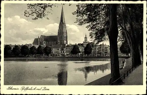 Ak Schwerin in Mecklenburg, Pfaffenteich mit Dom