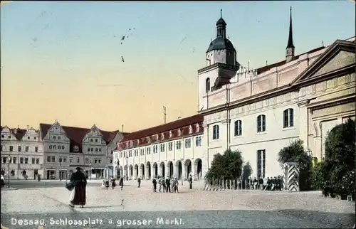 Ak Dessau in Sachsen Anhalt, Schlossplatz und grosser Markt