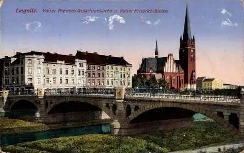 Ak Legnica Liegnitz Schlesien, Kaiser Friedrich-Gedächtniskirche und Kaiser Friedrich-Brücke