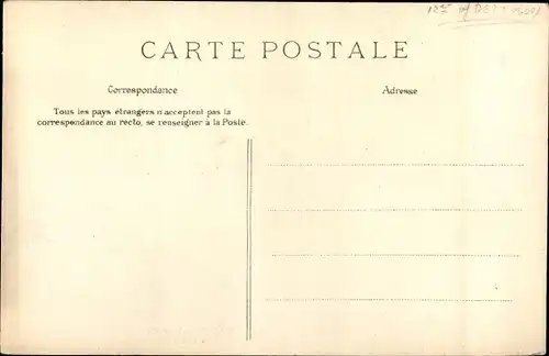 Ak Paris XVII, Rue de Lyon, la foule acclamant Paul Deroulede 1905