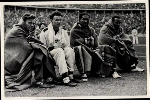 Sammelbild Olympia 1936, Sprinter Frank Wykoff, Paul Hänni, Ralph Metcalfe, Jesse Owens