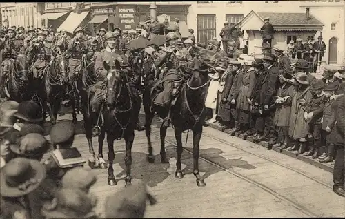 Ak Bruges Brügge Flandern Westflandern, Procession du St. Sang, Militaires ouvrant le Cortège