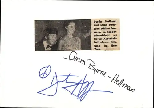 Autogramm Schauspieler Dustin Hoffman, Tänzerin Anne Byrne Hoffman, Zeitungsausschnitt