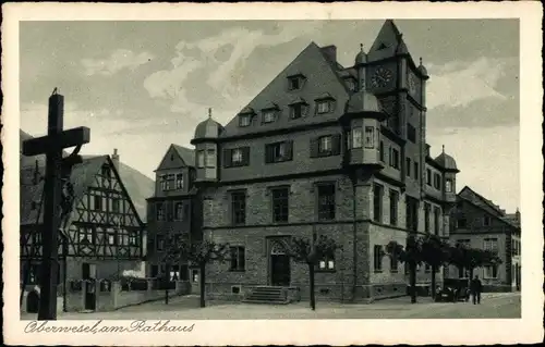 Ak Oberwesel am Rhein, Rathaus, Kreuz