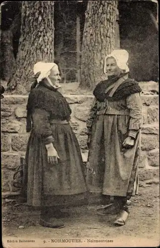 Ak Noirmoutier Vendée, Noirmoutrines, Frauen in Trachten