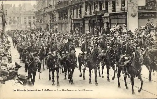 Ak Orléans Loiret, Les Fetes de Jeanne d'Arc, Les Gendarmes et les Chasseurs