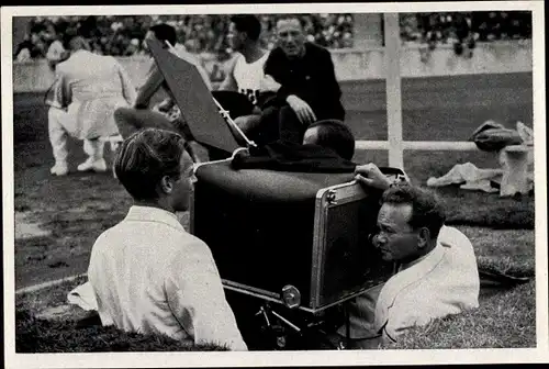 Sammelbild Olympia 1936, Filmoperateur mit Kamera