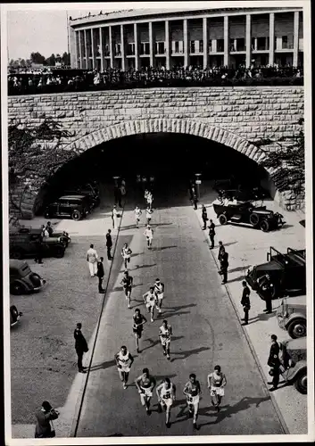 Sammelbild Olympia 1936, Marathonlauf, Tunnel Reichssportfeld