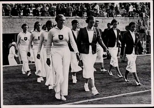 Sammelbild Olympia 1936, Schwimmerinnen der Frauenstaffel Holland, USA, Deutschland