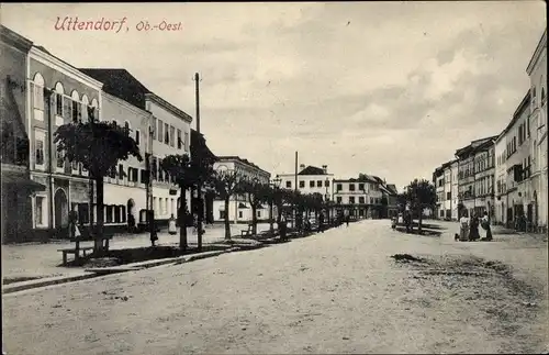 Ak Uttendorf in Oberösterreich, Straßenpartie