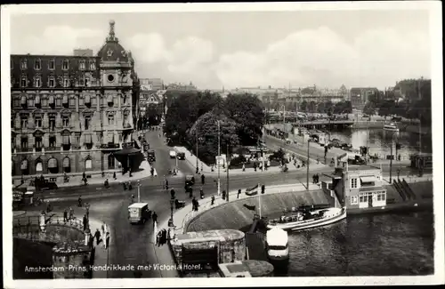 Ak Amsterdam Nordholland Niederlande, Prins-Hendrikkade met Victoria Hotel