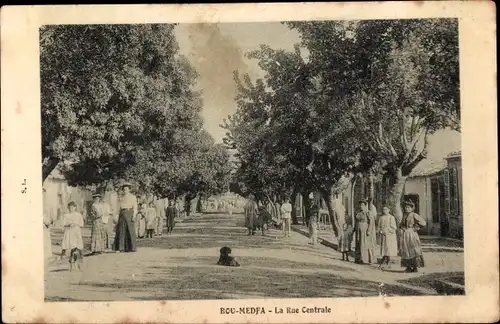 Ak Boumedfaa Algerien, La Rue Centrale