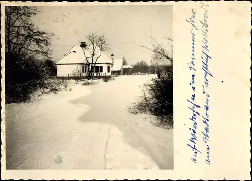 Foto Ak Wesel am Niederrhein, Gebäude im Schnee