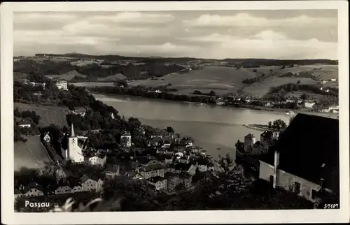 Ak Passau in Niederbayern, Luftaufnahme mit Fluss, Kirche