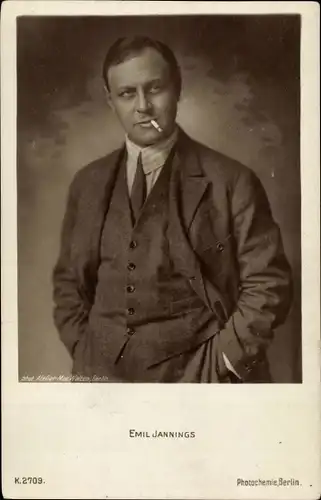 Ak Schauspieler Emil Jannings, Portrait, Zigarette, Photochemie K. 2709