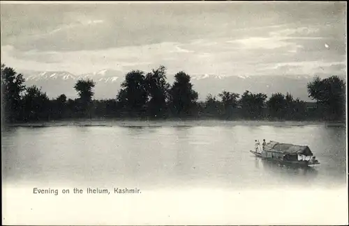 Ak Kashmir Indien, Evening on the Ihelum, Native Houseboat Boat