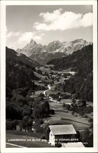 Ak Vorarlberg, Ort mit Umgebung, Blick gegen Zimba  