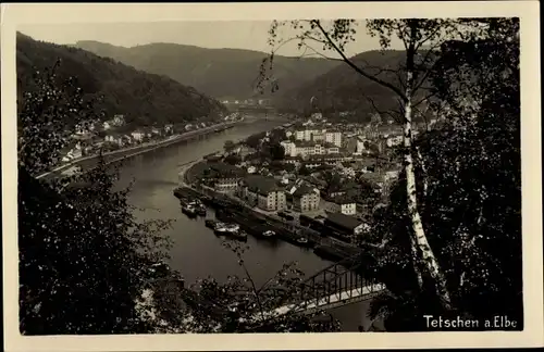 Ak Děčín Tetschen an der Elbe Region Aussig, Panorama vom Ort, Fluss, Brücke