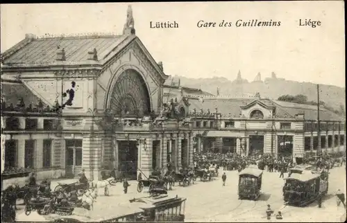 Ak Liège Lüttich Wallonien, Gare des Guillemins, Straßenbahnen