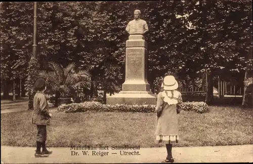 Ak Utrecht Niederlande, Maliebaan met Standbeeld Dr. W. Reiger