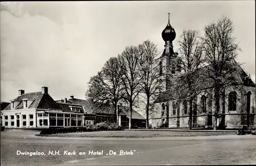 Ak Dwingeloo Drenthe Niederlande, Ned. Herv. Kerk en Hotel De Brink
