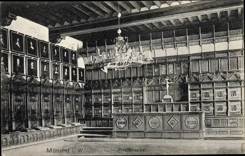Ak Münster in Westfalen, Friedenssaal, Bänke mit Holzdekor