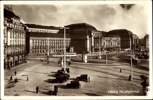 Ak Leipzig in Sachsen, Hauptbahnhof, Außenansicht, Straßenbahn