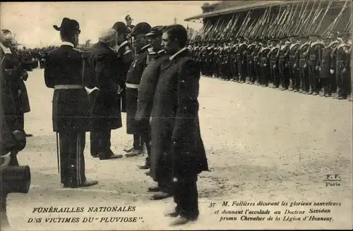 Ak Calais Pas de Calais, Funerailles des Victimes du Pluviose 1910