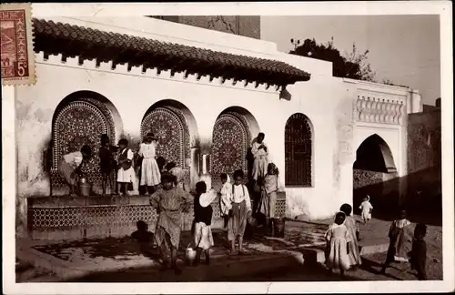 Ak Oudjda Oujda Marokko, Entrée de la Mosquée, Kinder am Eingang der Moschee