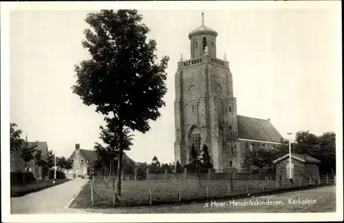 Ak 's Heer Hendrikskinderen Zeeland Niederlande, Kerkplein