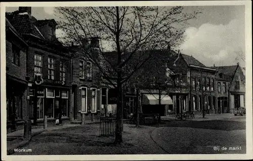 Ak Workum Friesland Niederlande, Bij de markt