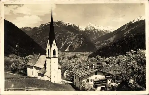 Ak Finkenberg in Tirol, Kirche mit Umgebung